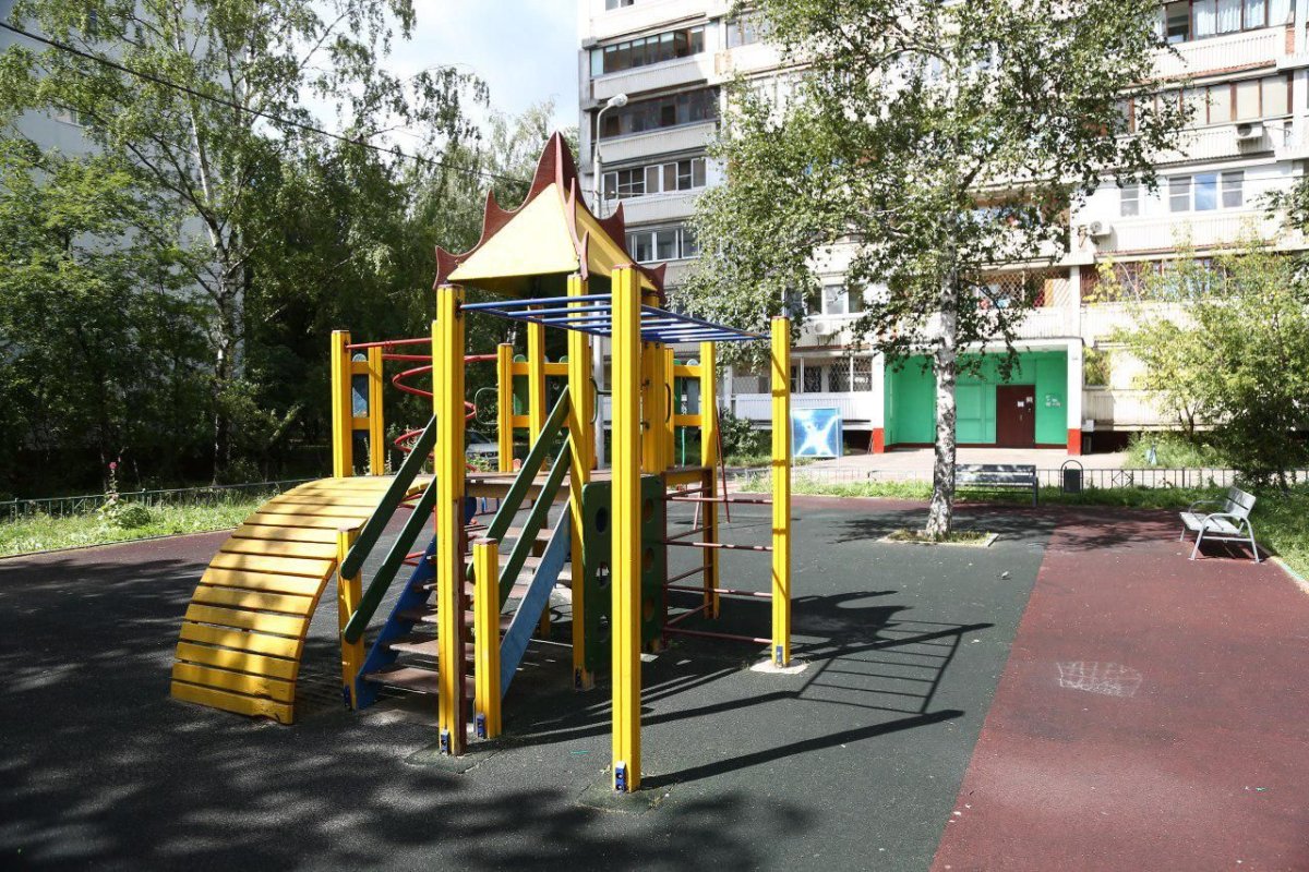 Площадка во дворе