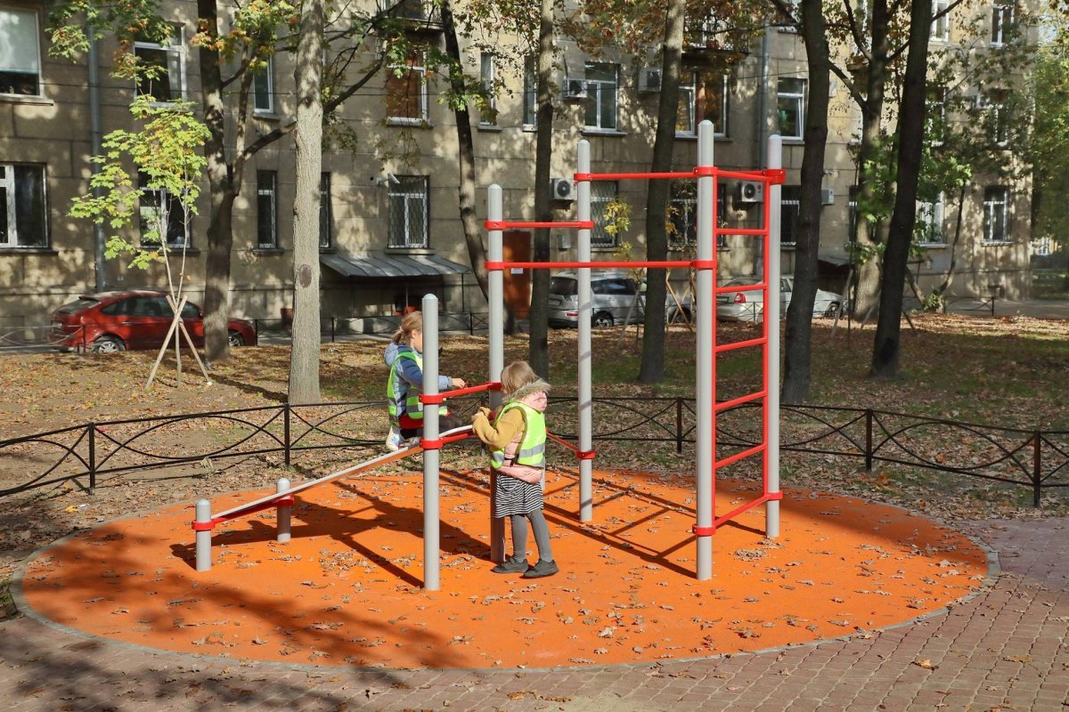 Площадка во дворе