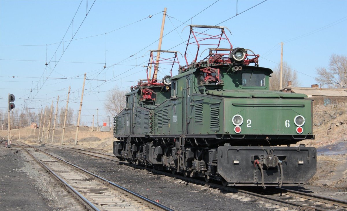 Электровоз маневровый el1