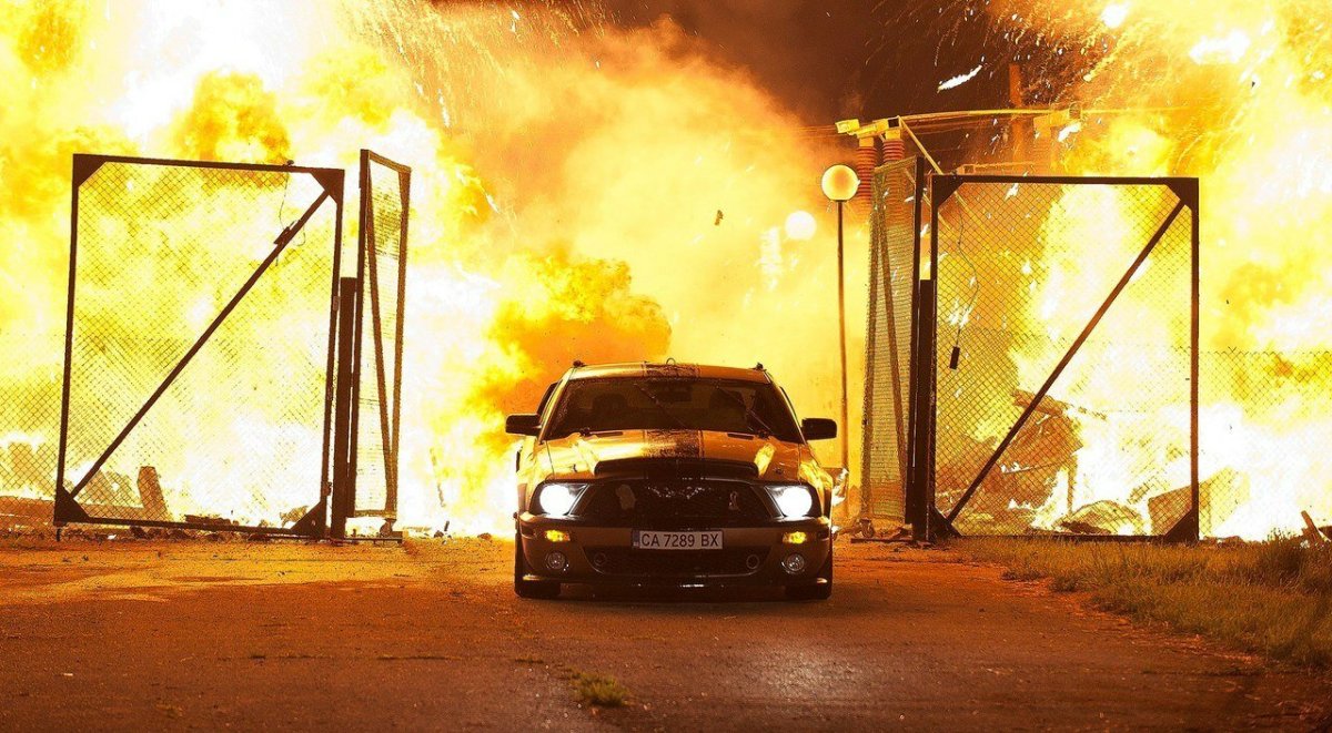 Погнали фильм 2013 Мустанг