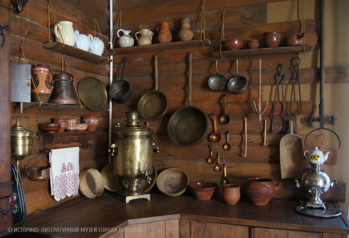 Ирбитский историко-*этнографический музей предметы старины посуда