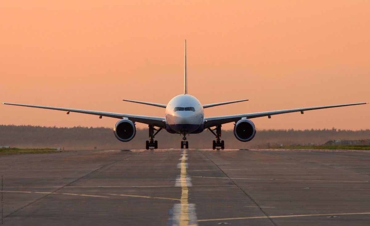 Самолет перед взлетом