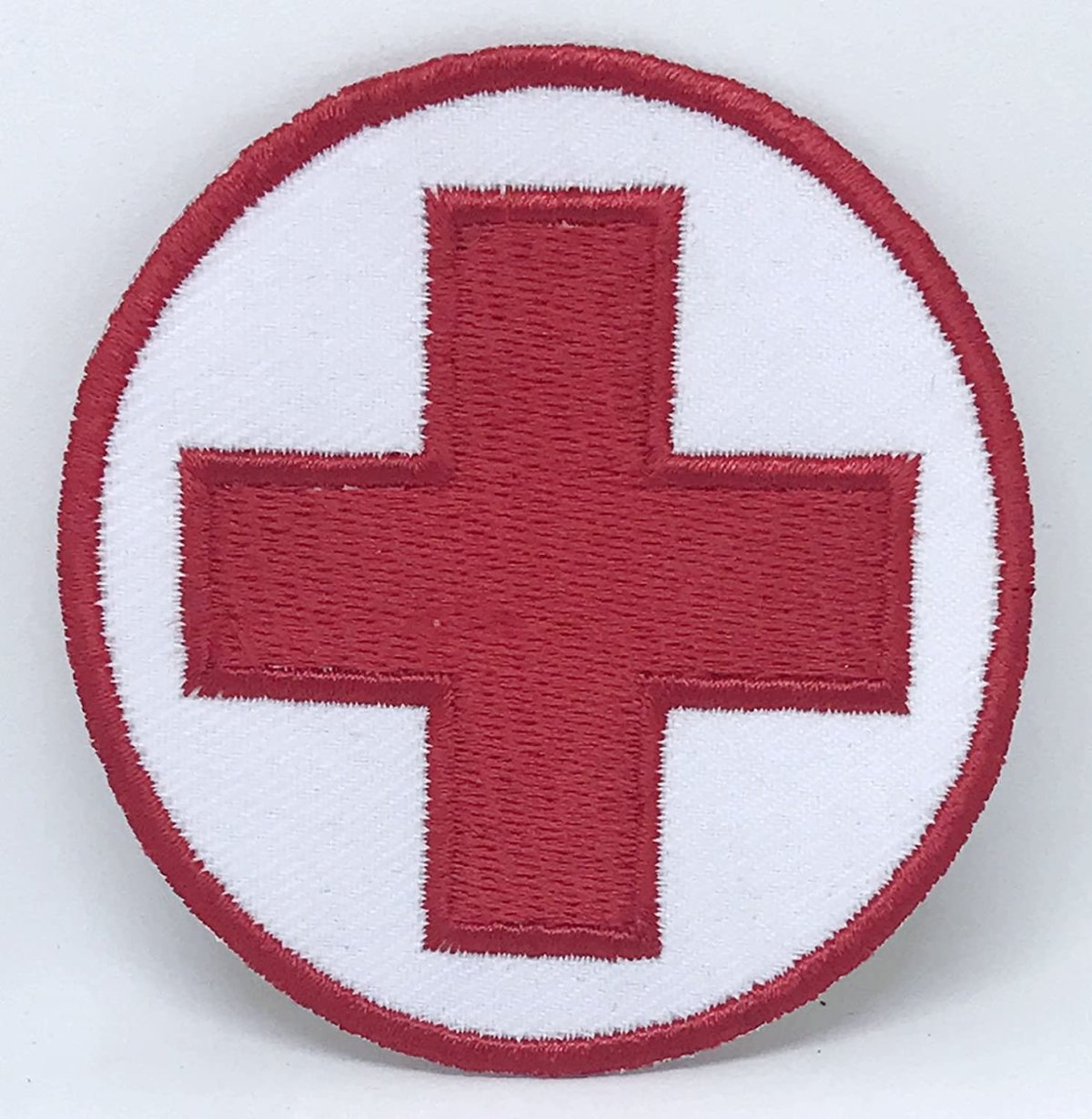 Наклейка красный крест на авто