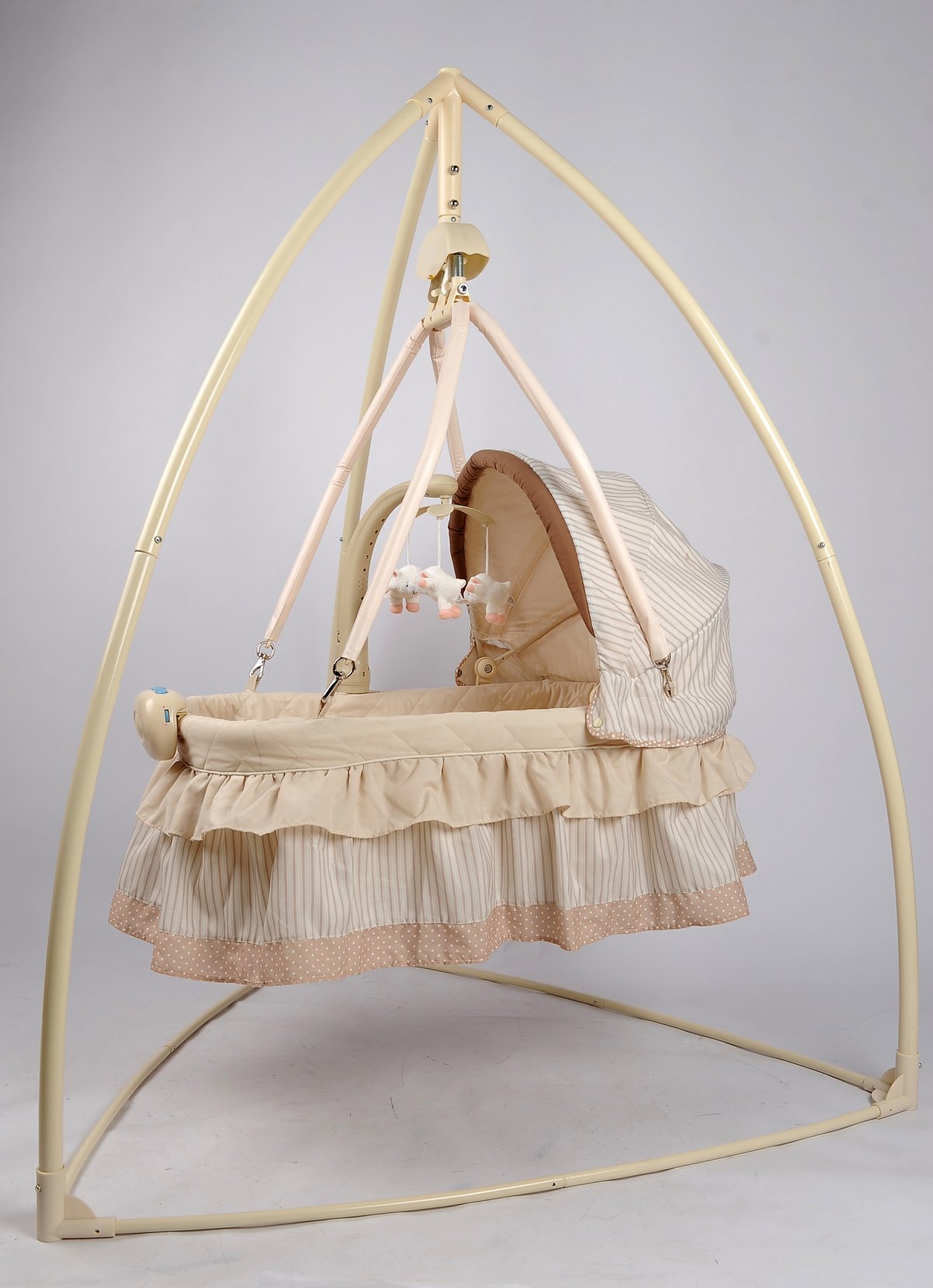 Младенец в люльке