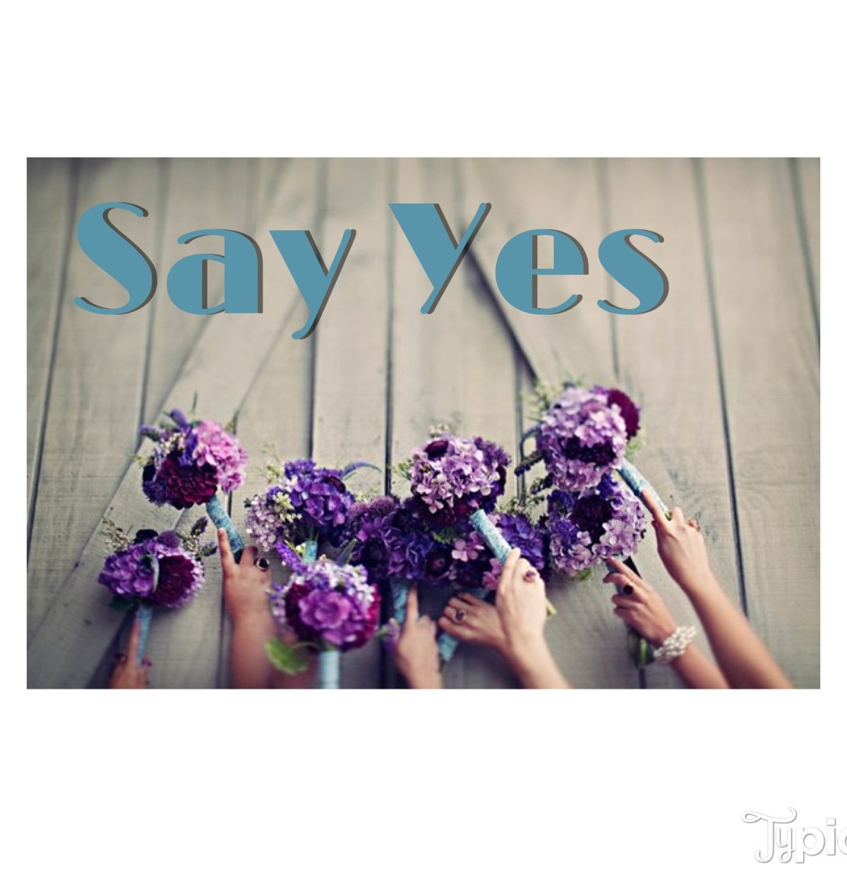 Фиолетовые цветы на палке