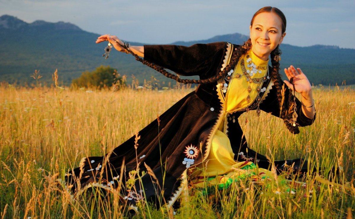 Башкирский танец на природе