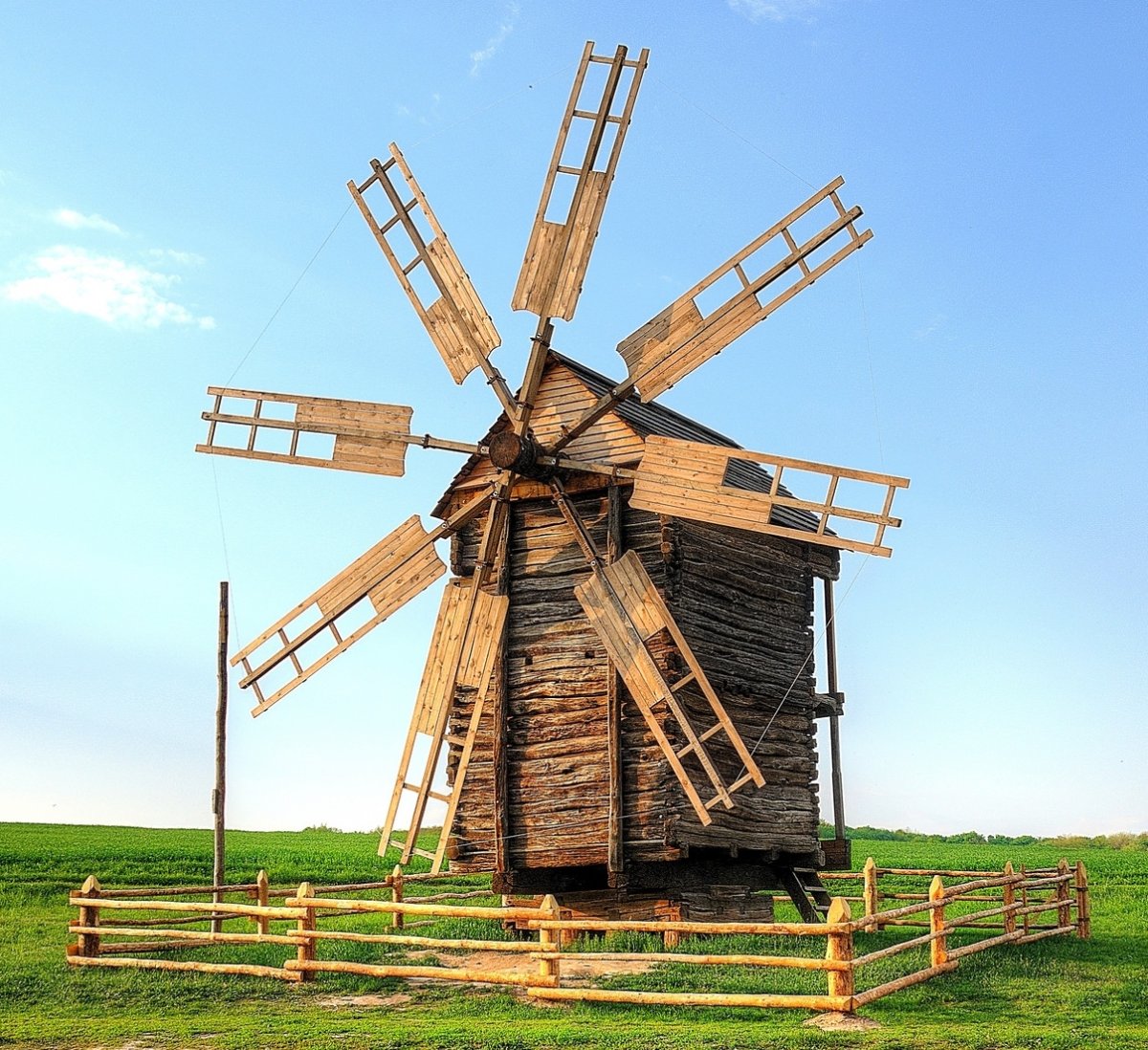 Мельница в поле