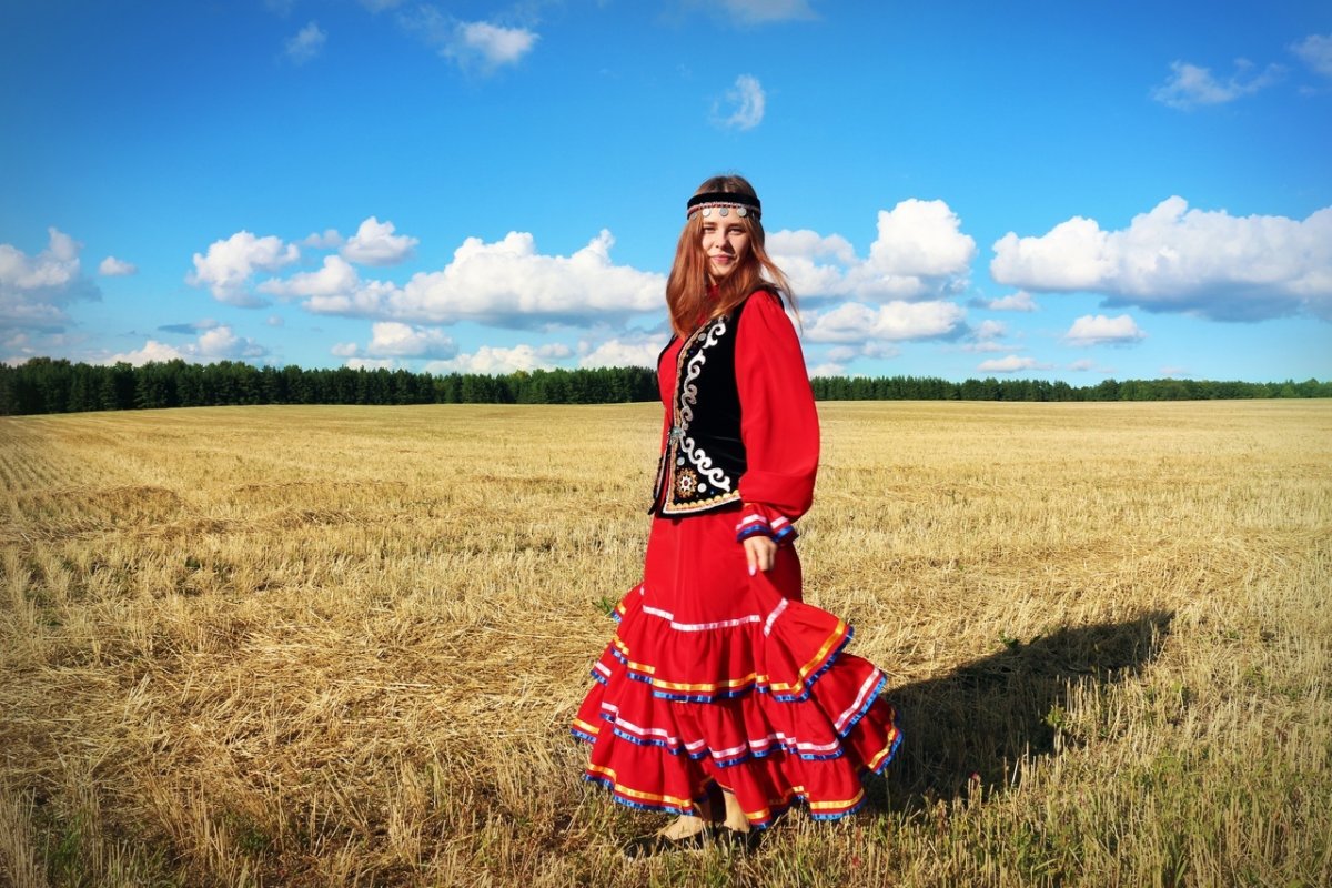 Национальные костюмы