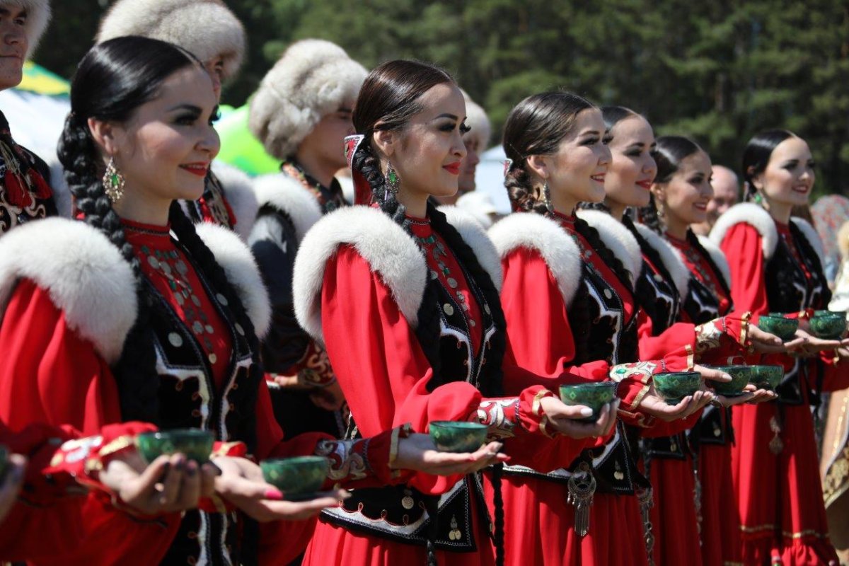 Национальные праздники башкир и русских