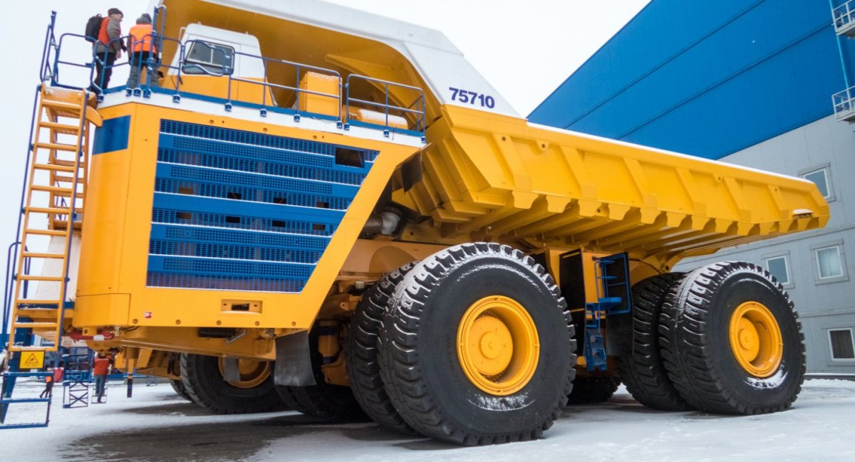 БЕЛАЗ 75131 75306