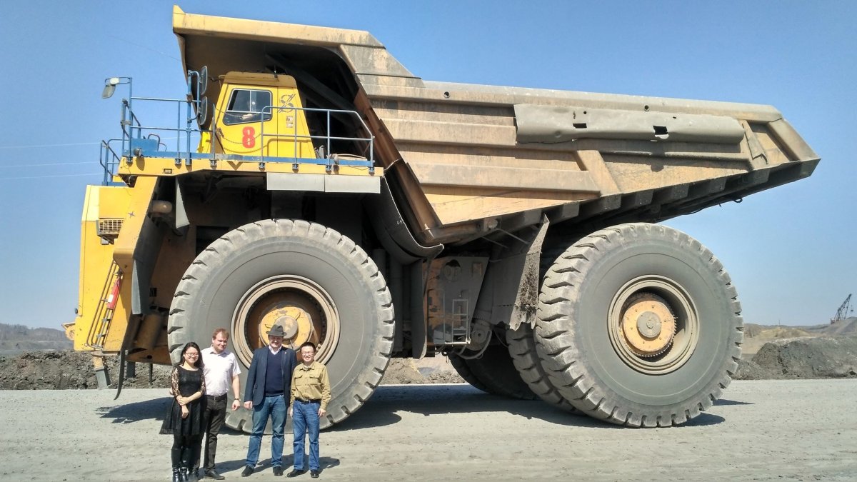 БЕЛАЗ карьерный самосвал