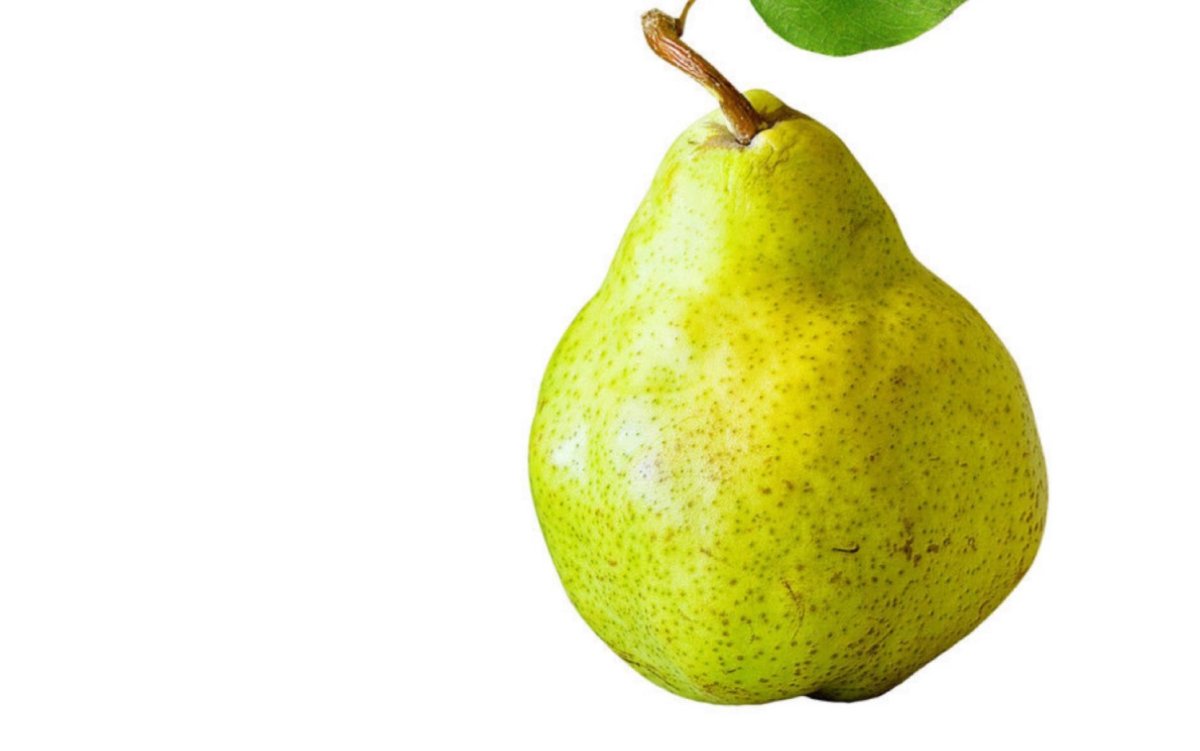 Груша на белом фоне