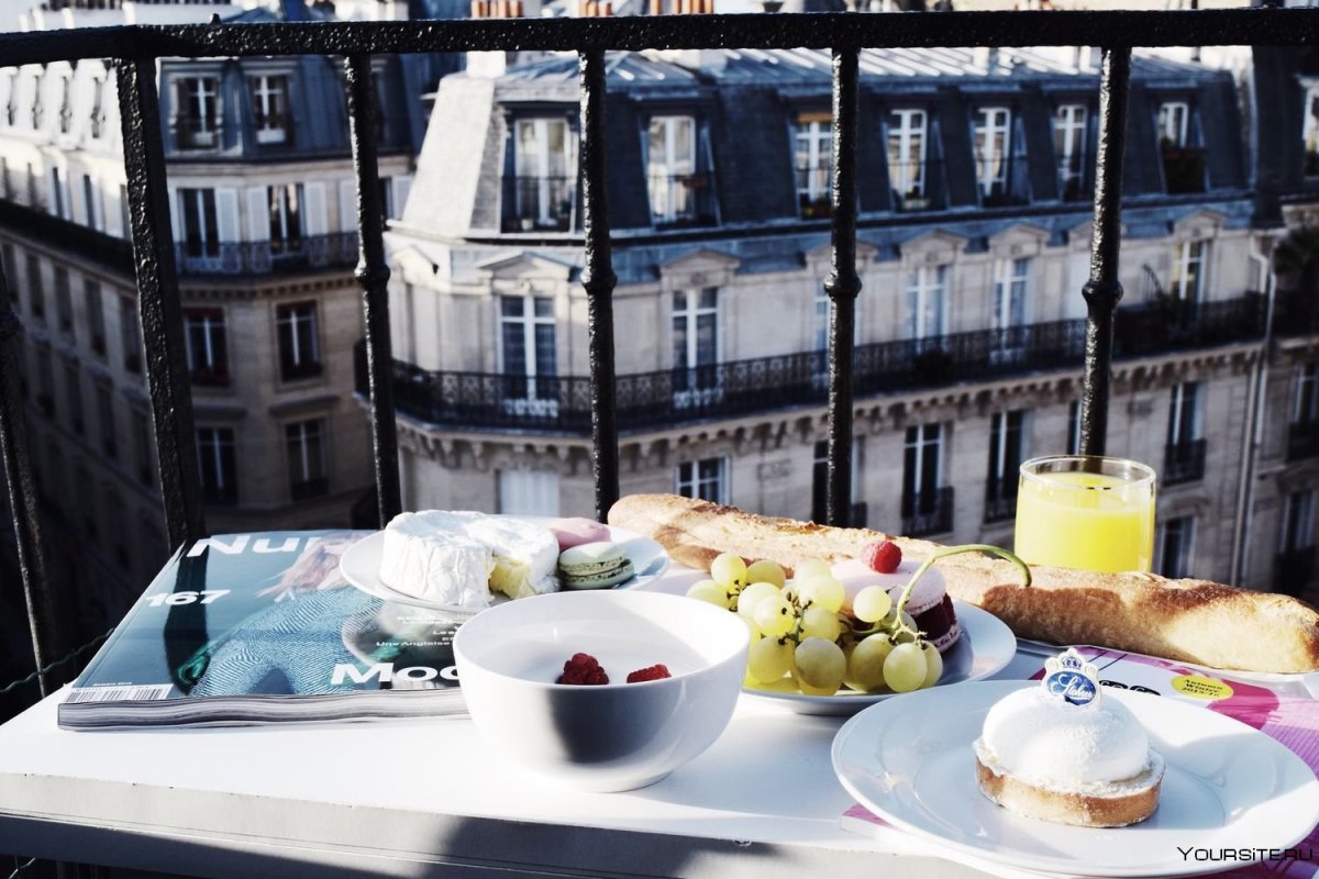 Завтрак в Париже