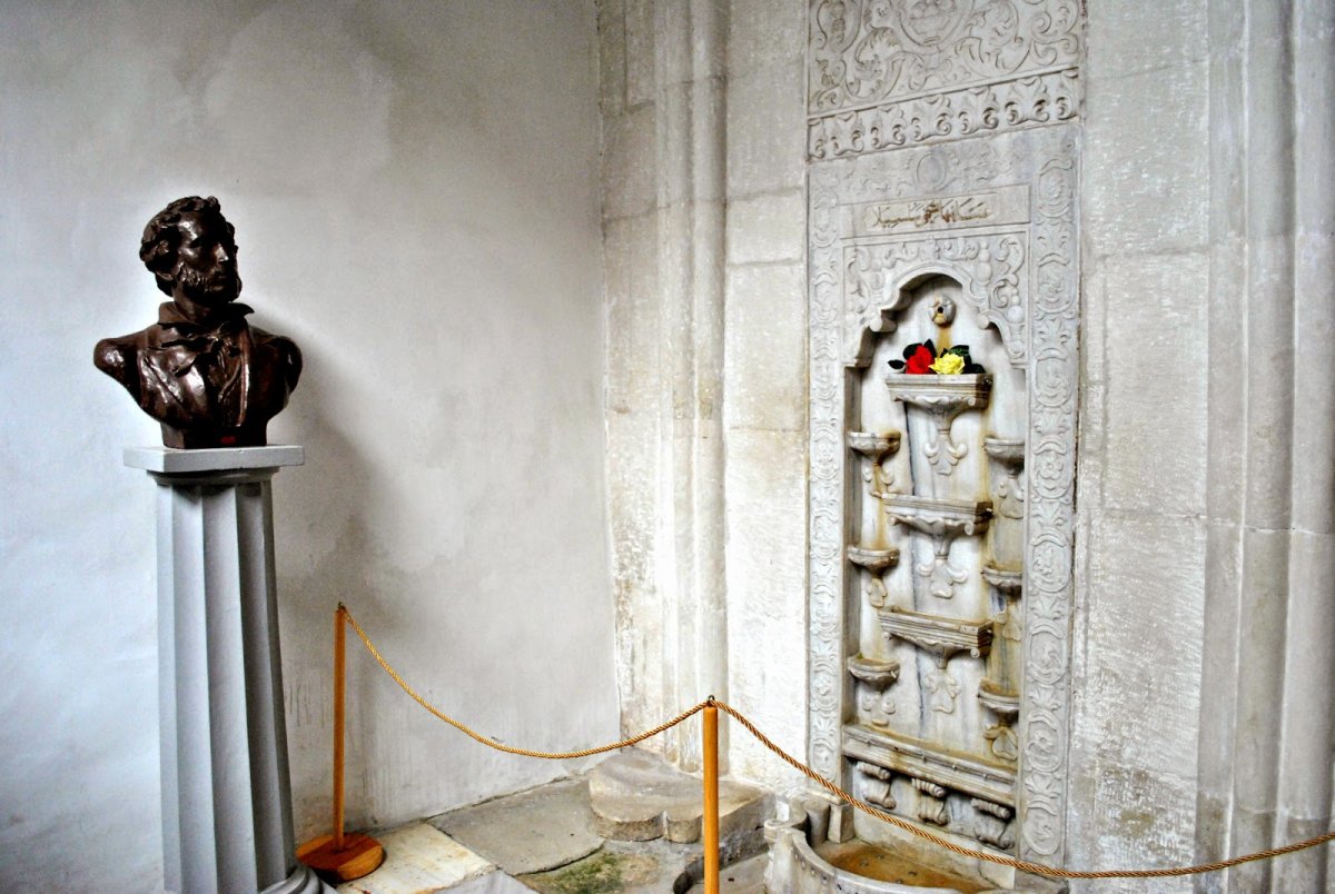 Ханский дворец фонтан слез