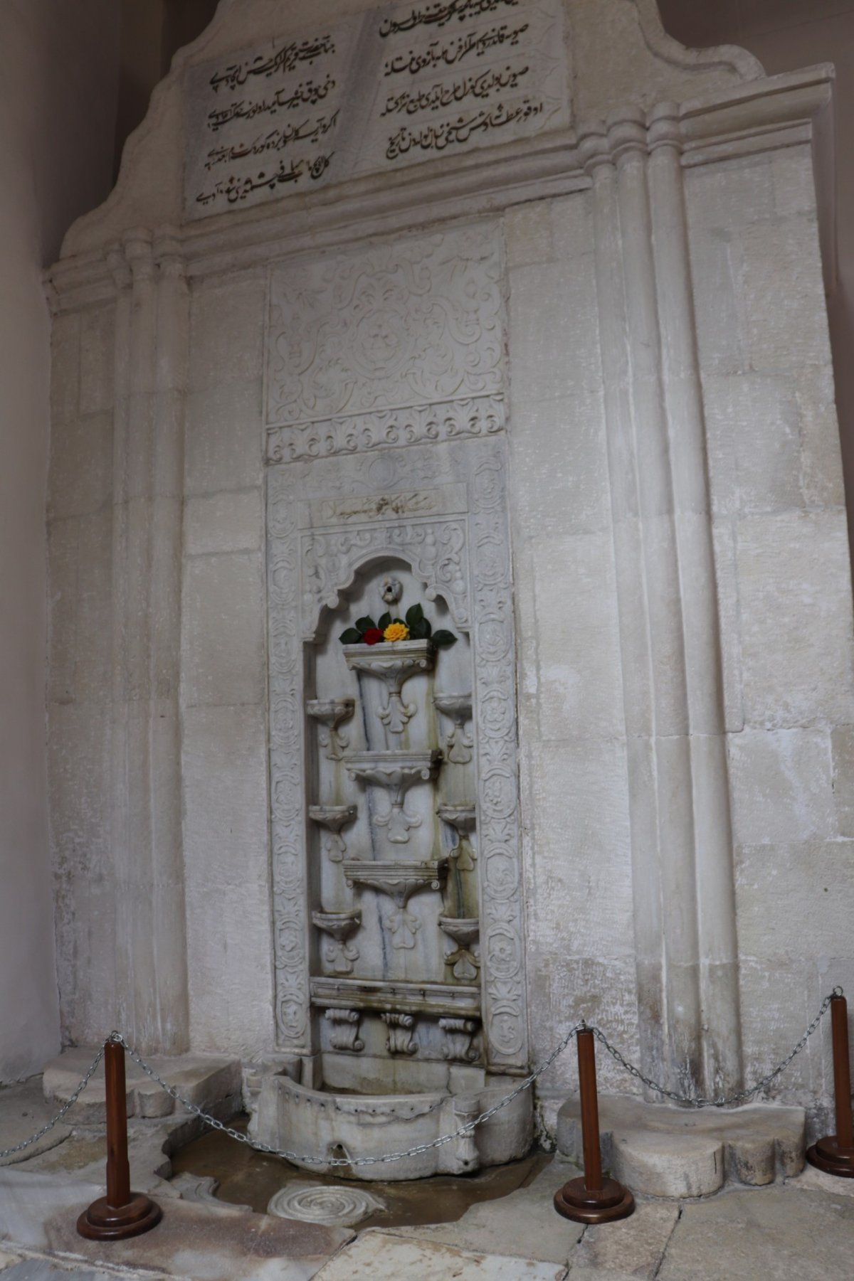 Бахчисарайский фонтан Карина