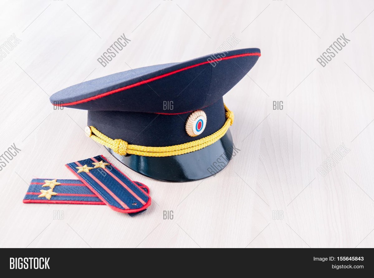 Открытка с погонами подполковника полиции