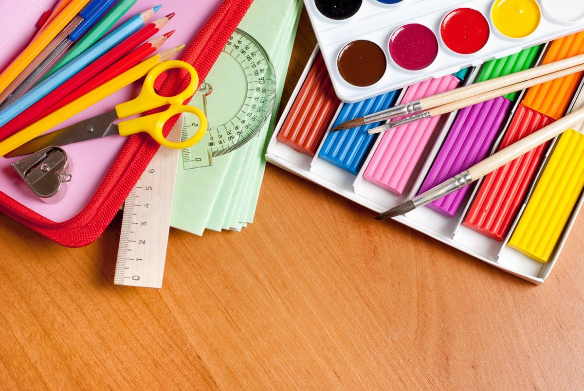 Школьные принадлежности