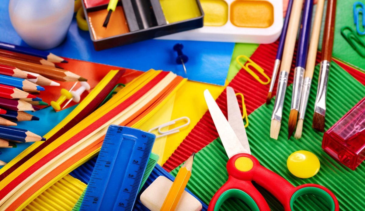 Канцтовары фон