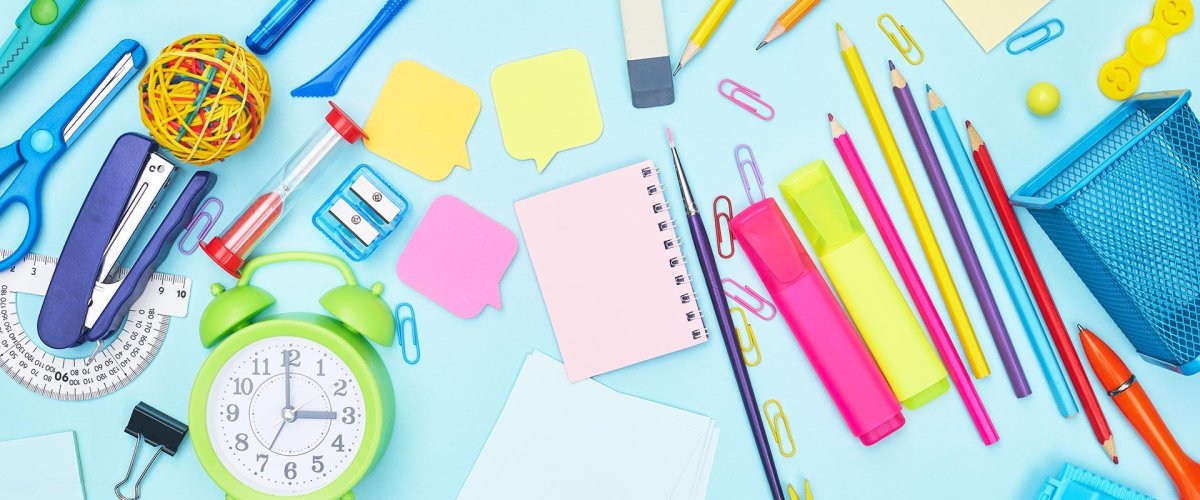 Канцтовары фон