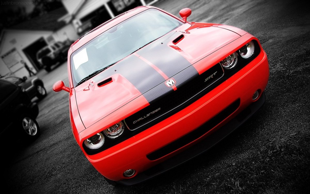 Dodge Challenger srt8 Red