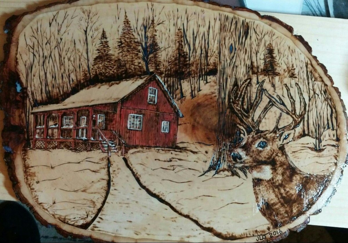 Выжигание на срубе дерева