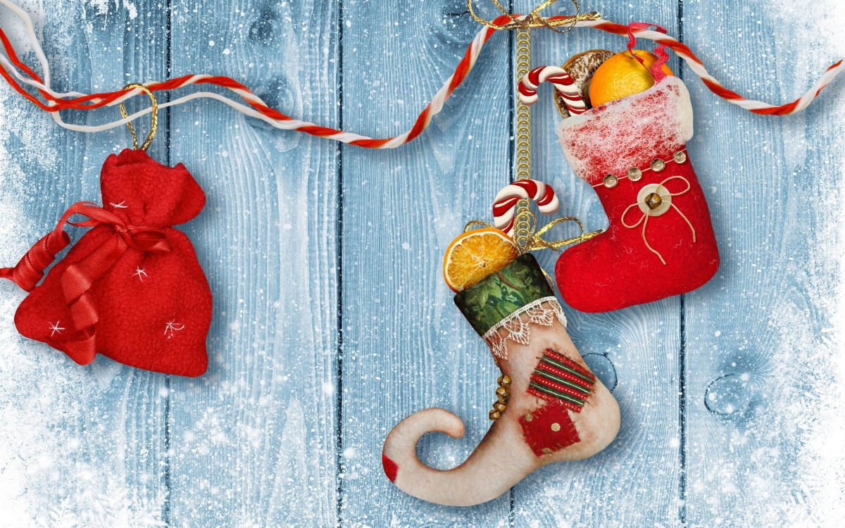 Зимние новогодние игрушки