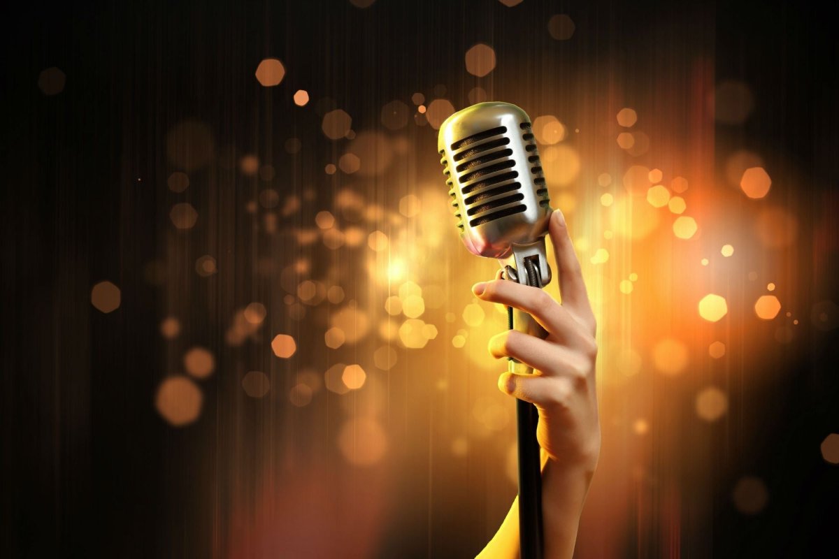 Стильный микрофон