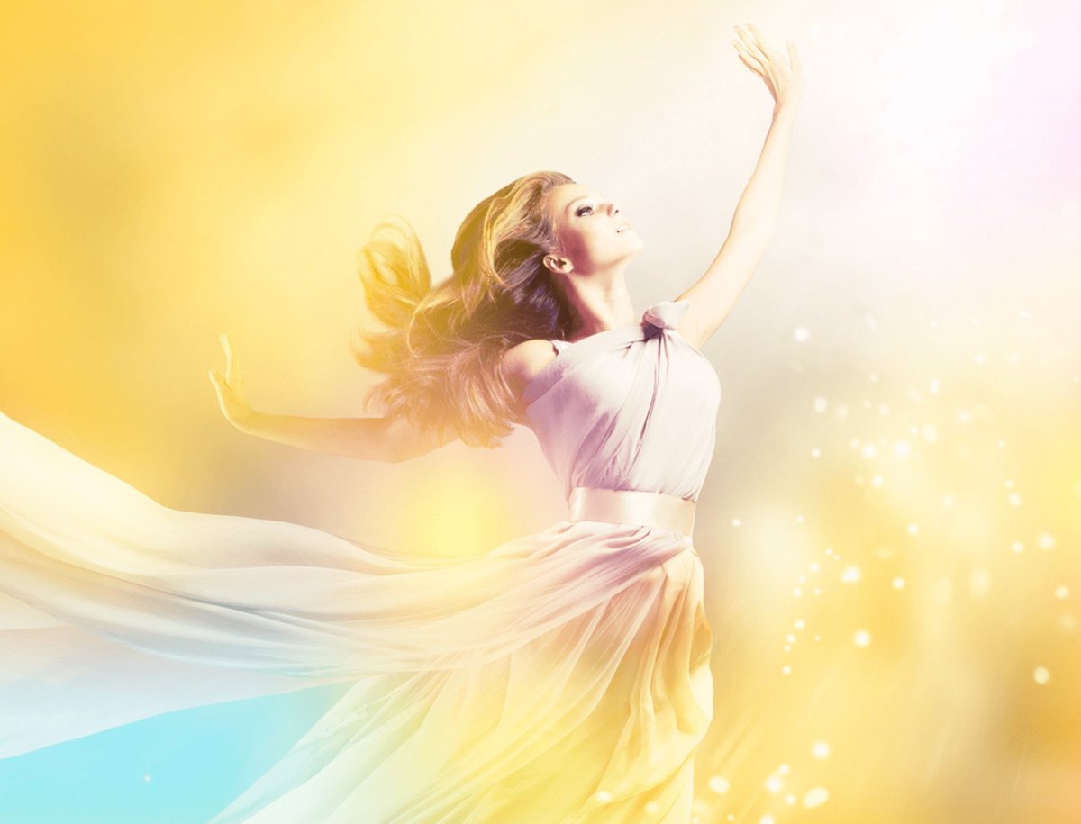 Девушка легкость