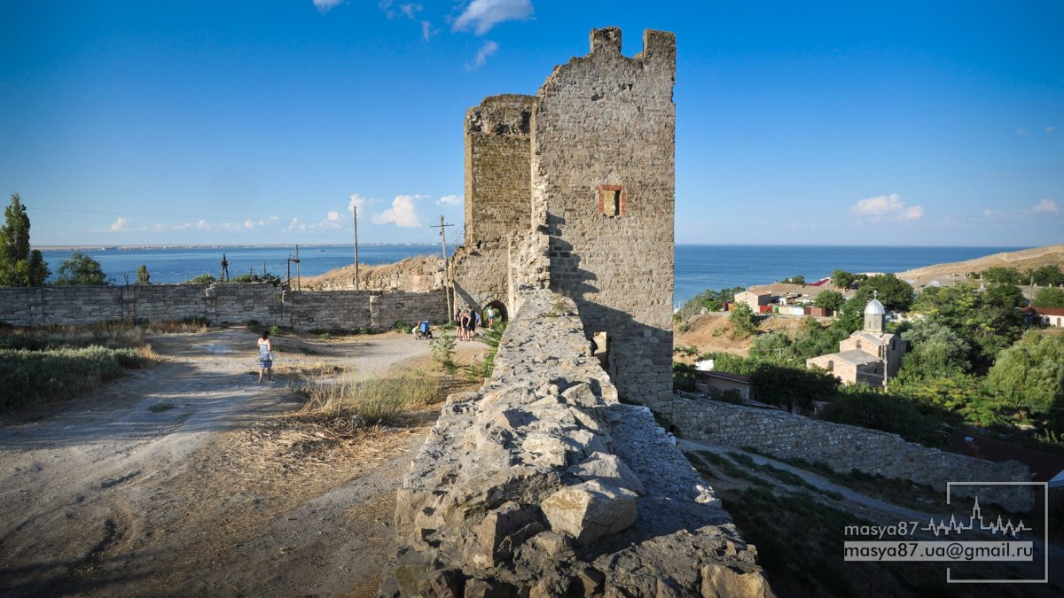 Орджоникидзе Крым Генуэзская крепость