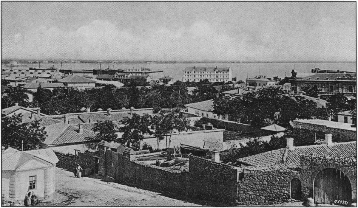 Вид с моря на крепость Феодосия