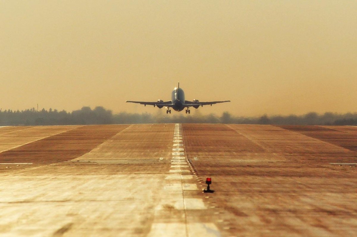Самолет перед взлетом