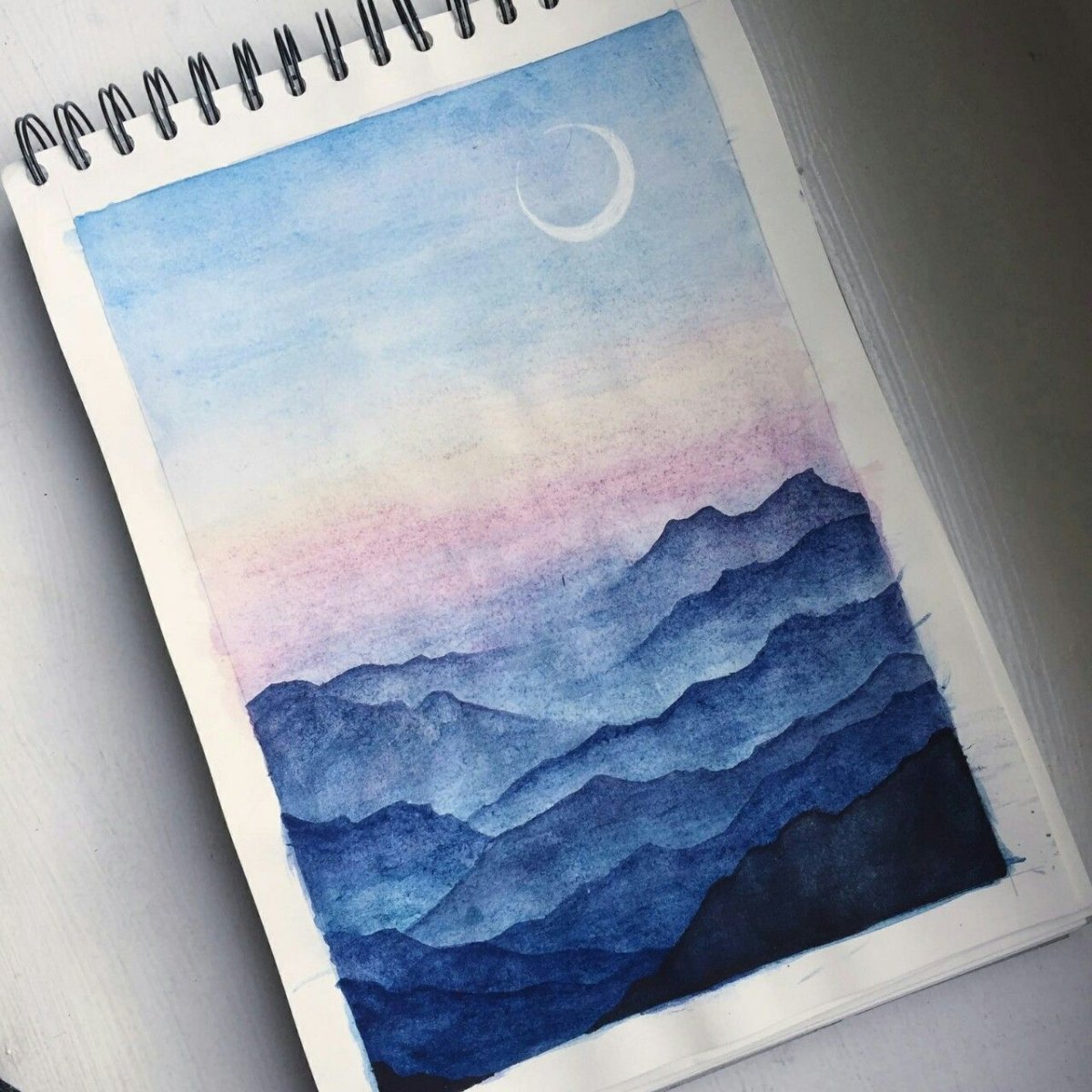 Лёгкие рисунки акварелью в скетчбуке