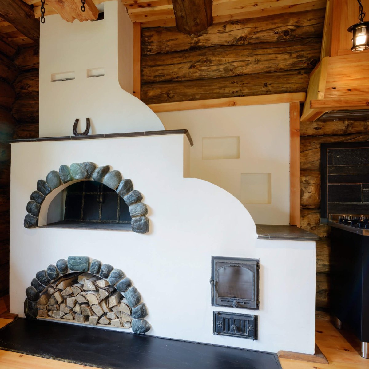 Лежанка на печи в русской избе