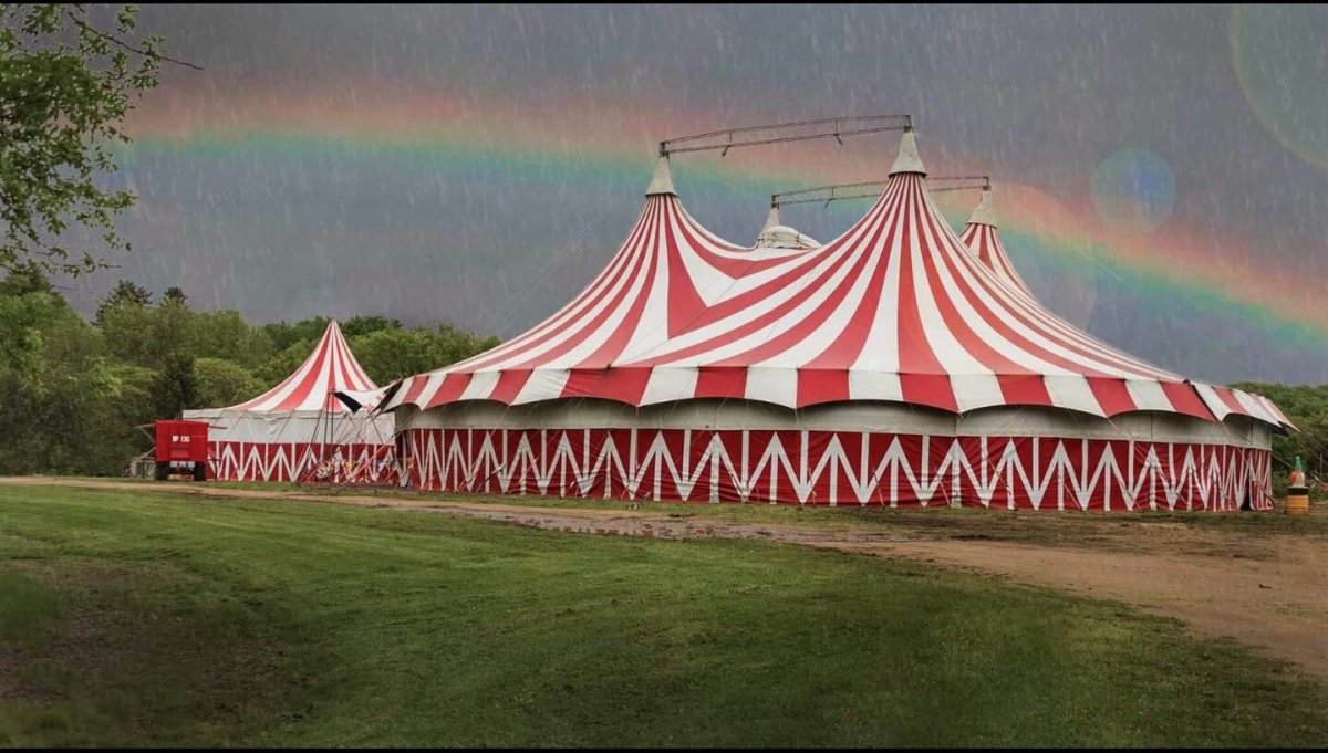 Цирковой шатер Эстетика