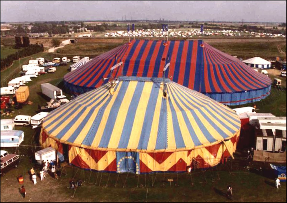 Купол цирка шапито
