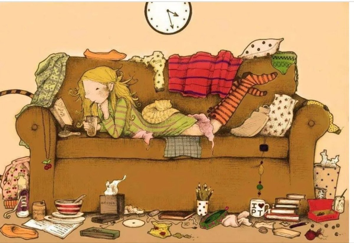 Ленивая женщина на диване