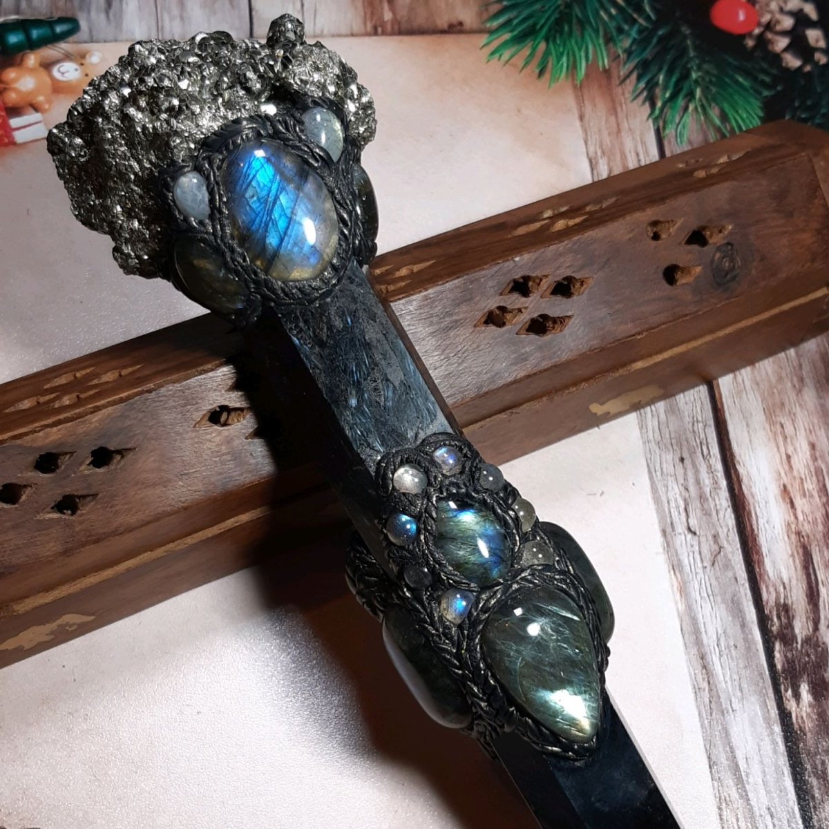 Деревянный магический посох