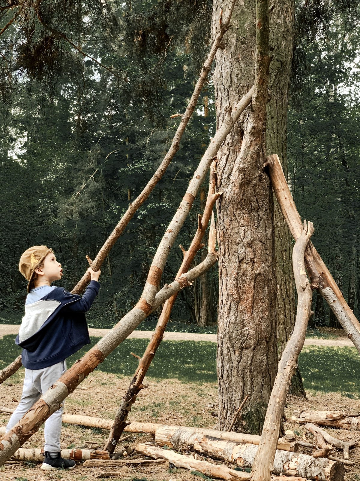 Шалаш на острове