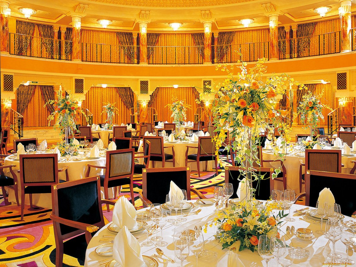 Ресторан внутри