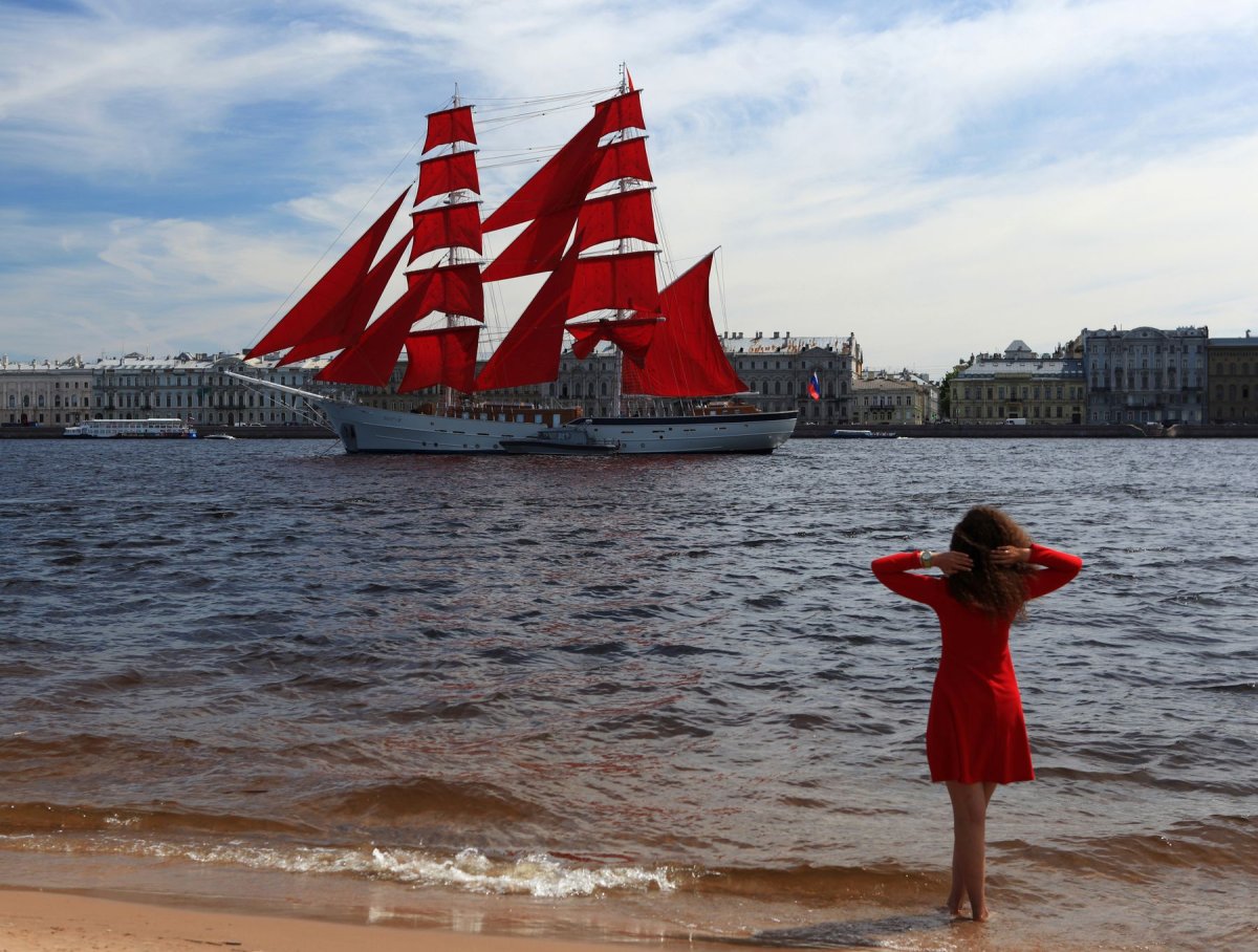 Ассоль Алые паруса Крым