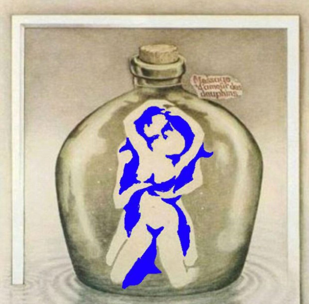 Кувшин с дельфинами