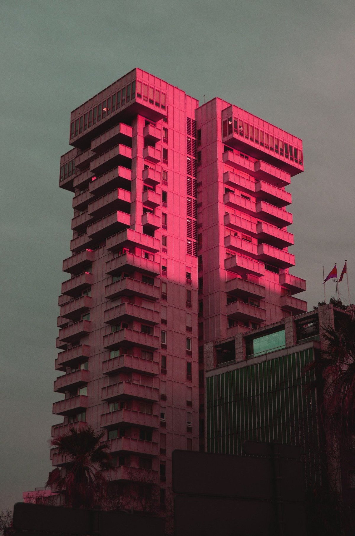 Многоэтажный дом