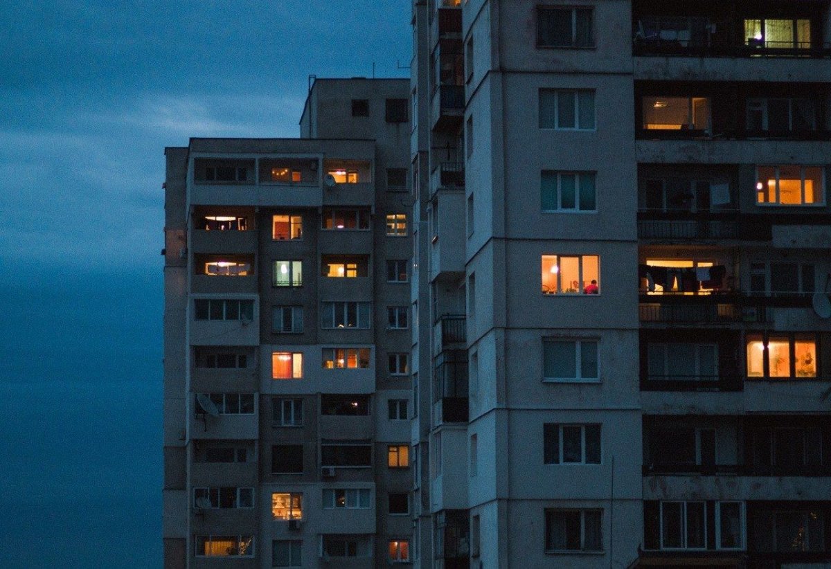 Многоэтажки ночью