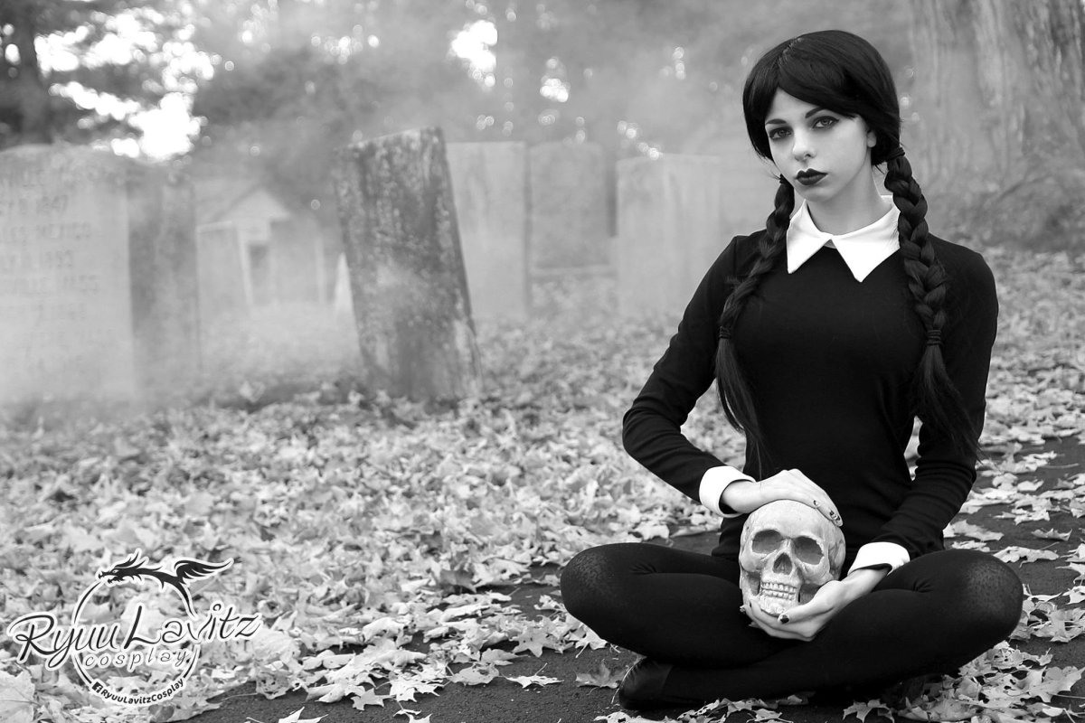 Уэнзди Аддамс арт