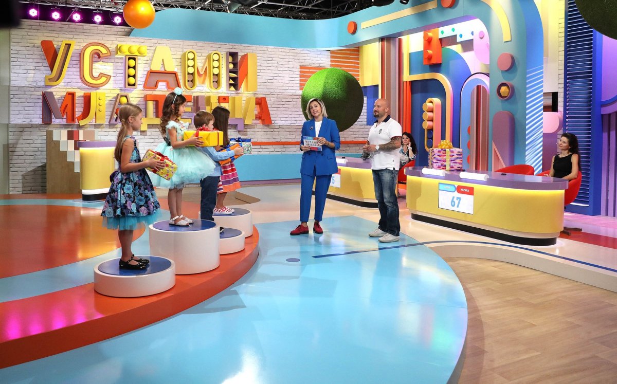 Маленькие дети в очках