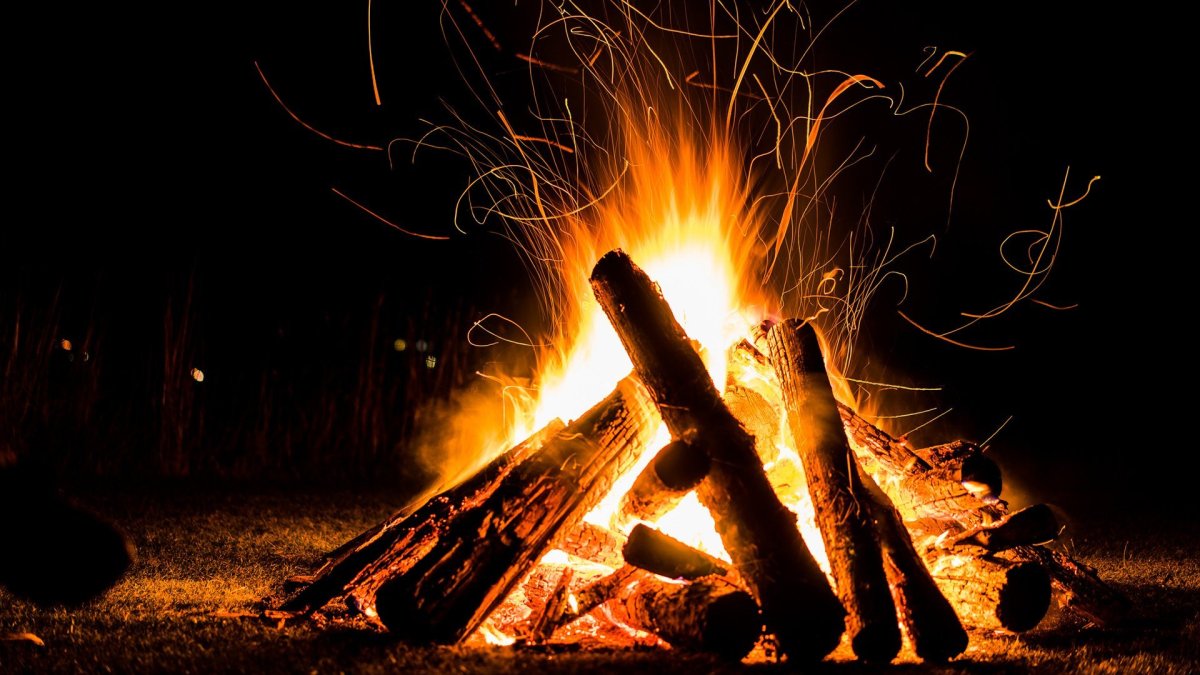 Треск костра
