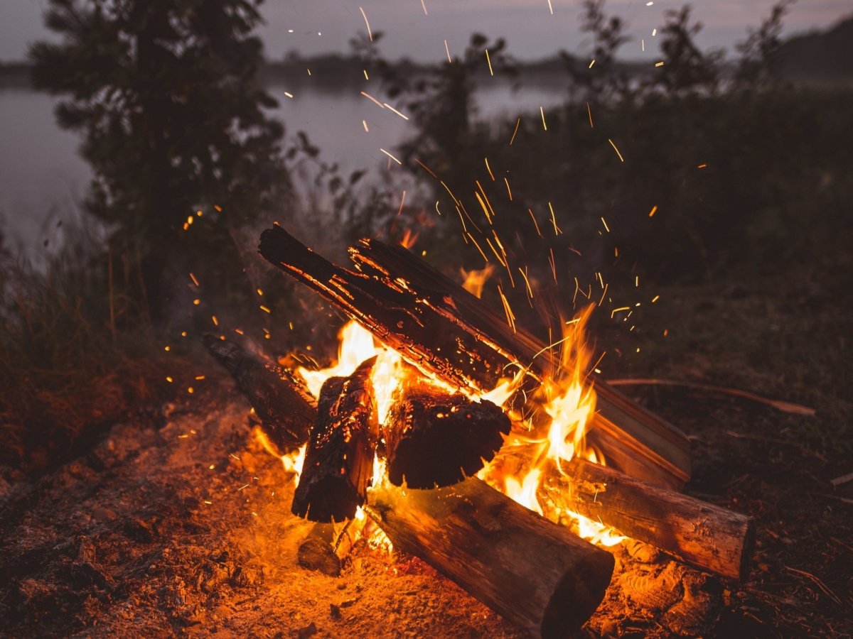 Эстетика осенней природы костёр