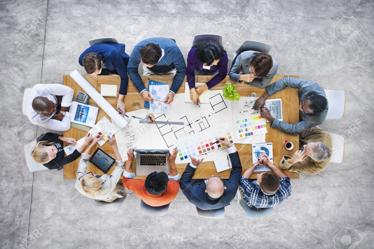 Команда движется к цели