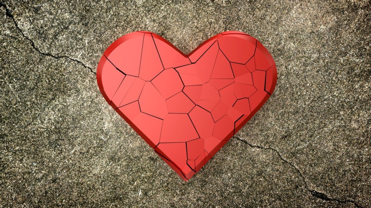 Разбитое сердце пластырь арт