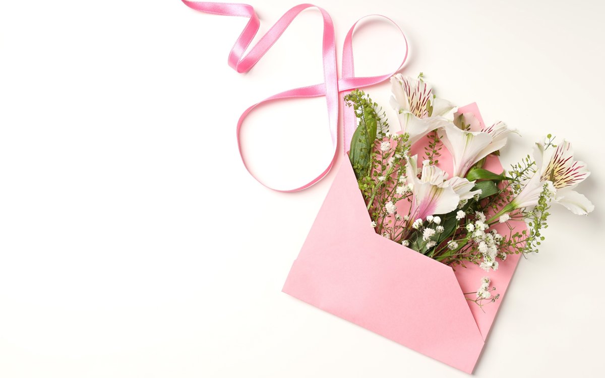 С 8 марта открытки оригинальные